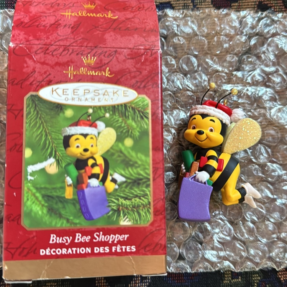 NWOT -  Vintage Hallmark - year  2000 keepsake ornament Busy Bee shopper.